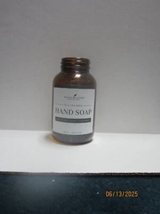Jabón de manos con infusión de aceite esencial Young Living 8,45 fl oz botella vacía - Imagen 1 de 2