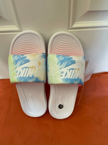 Scarpe da donna Nike Victori One nuove senza etichette CN9676 comfort migliorato