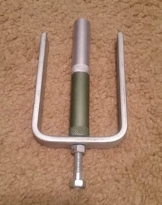 Steering Wheel Puller Remover Tool for 1980 Chevy Pickup Truck - Picture 1 of 1