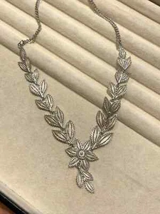 Vintage Silver Filigree Flower Necklace late 20th century Intricate Traditional - Picture 1 of 9
