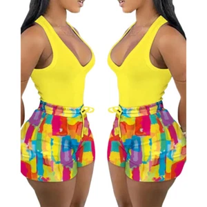Süß und bequem gelb ärmellos V-Ausschnitt Tank Top & Print Shorts Set - Bild 1 von 8