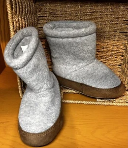 Lands End Toddler Gray Fleece Ankle Bootie Slippers Size 6 434564 - Picture 1 of 9