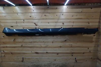 Falda lateral derecha moldeada basculante negra 51777225924 BMW 760i F02 10-14 *Nota Foto 1 de 4