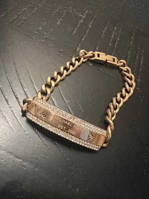  Pulsera ID Michael Kors Tono Oro Rosa con Estrás  Foto 1 de 4