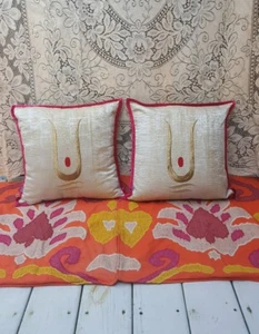 Pr(2) Pink Champa Boho Pillows 18 x 18 Tilak Symbol Velvet Trim, down/feather - Picture 1 of 8