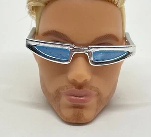 Barbie Ken Kouture #1 Modelo Musa Muñeca Conjunto Gafas Plata Azul Mod Gafas de sol - Imagen 1 de 7