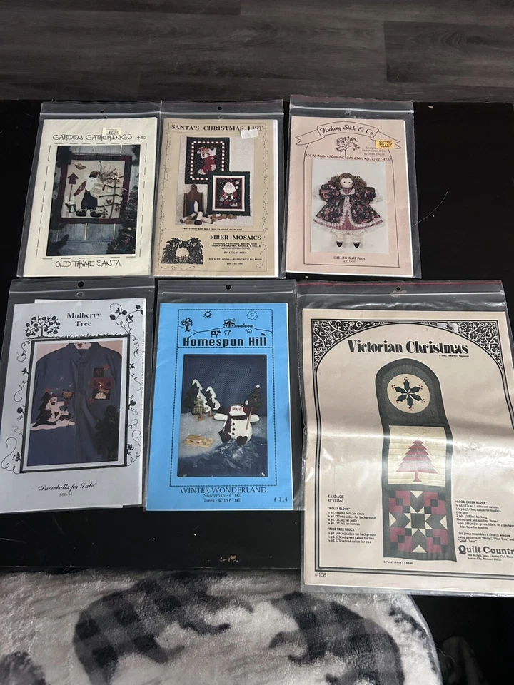 Quilt And Sewing Patterns - Lot of 6 - Image 1 of 4