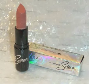 Mac Selena La Reina Collection SELENA VIVE Lipstick ~ New/Boxed - Picture 1 of 3