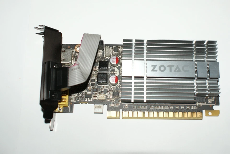 Zotac Nvidia Geforce 210 VGA/DVI/HDMI 1GB PCIE Low Profile Graphics Card - Image 1 of 3