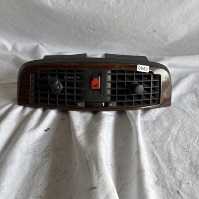 03-07 CADILLAC CTS CENTER DASH AC HEATER AIR VENTS W/ HAZARD SWITCH *WOODGRAIN - Image 1 of 4