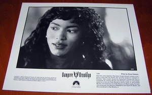VAMPIR IN BROOKLYN Film Foto ANGELA BASSETT 1995   - Bild 1 von 1