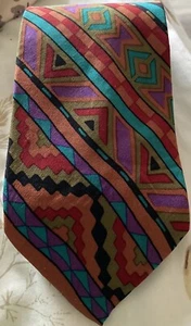 USA Vintage Southwest Krawatte John Henry NATIVE GEOMETRIC TRIBAL 100 % Seide gebraucht, in einwandfreiem Zustand - Bild 1 von 4