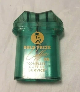 Salt Pepper Shaker Gold Prize Coffee Co Patented Green Plastic 2 in 1 Vintage - Picture 1 of 9