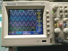 Osciloscopio digital Tektronix TDS2004B