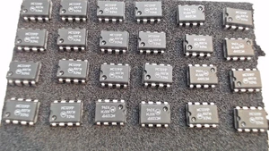 Lot of 24x Motorola MC1391P FM IF Amplifier / Detector ICs – DIP-8 NOS Vintage - Picture 1 of 1
