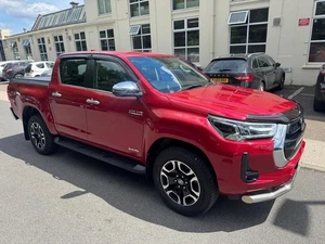 2022 Toyota Hilux 2.8 D-4D Invincible Pickup Double Cab 4dr Diesel Manual 4WD Eu - Picture 1 of 12