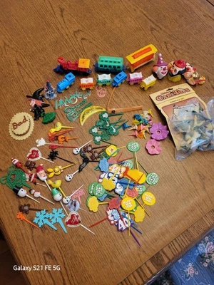 Lote de adornos para pasteles de los años 80/90 Foto 1 de 4