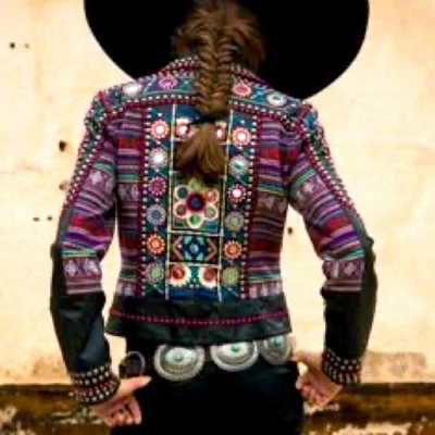 Chaqueta de cuero negra bordada con cuentas Double D Ranch Flower Power L Usada en Excelente Condición Foto 1 de 4