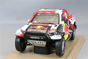 Spark 1/43 Toyota Hilux 2022 Dakar Rally Winner #201 N. Al-Attiyah/M. Baumel - Picture 1 of 3