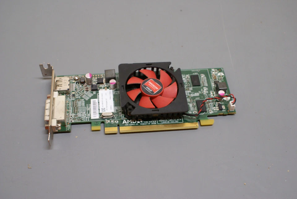 AMD 109-C26457-01 Radeon HD 7470 1 GB GDDR3 PCI Express Graphics Card   1B - Image 1 of 3