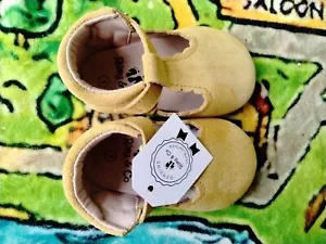 RILEY & CO Riley T-Straps (Mary Janes) Size 3 (6-12 months) Beige - BRAND NEW!! - Picture 1 of 12