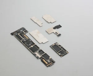 iPad 2 Main PCB + 3G Module TESTED and WORKING - Took from a working unit. - Foto 1 di 2