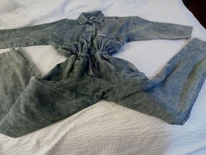 Rampage jean jumpsuit Snaps (NO SIZE Tag). 5 pockets Size S/M Rubber Wasit - Picture 1 of 9