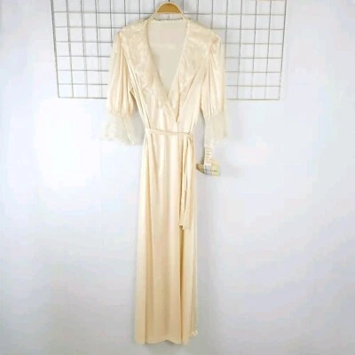 Vanity Fair Womens Robe Small Satin Nylon Peach Pink Lace Vtg New- Read - Image 1 of 4