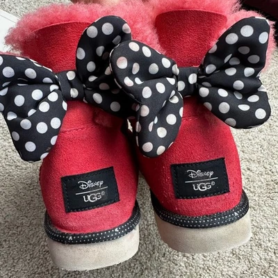 UGG Disney Minnie Mouse Sweetie Bow Red Boots Womens Size 7 - Image 1 of 4