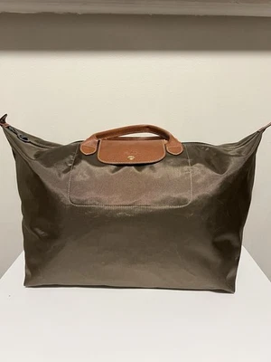 Longchamp Paris authentic weekender tote bag/satchel couple of discolorations  - Image 1 of 4