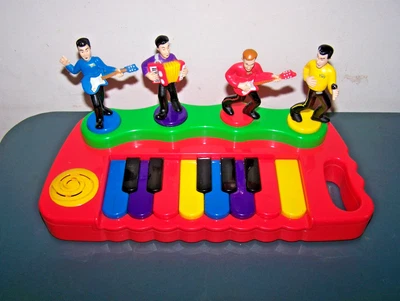 THE WIGGLES DANCING RED PIANO KEYBOARD MUSICAL CHARACTERS TOY SONGS 2004 - Image 1 of 4