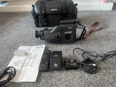 Vintage Sanyo 8mm Video 8 Camera VM-D66P Tape Cassette & Accessories - Untested  - Image 1 of 4