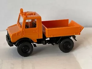Roco HO/1:87 MB Unimog Verkehrsbetriebe "Orange" (CS152-7C0/1) - Bild 1 von 3