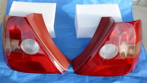 Honda Civic Type-R EP3 Tail Lights Rear Lamp Left Right 2002-2005 - Picture 1 of 3