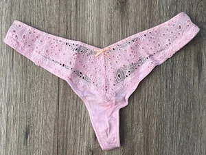Vintage 2006 Victorias Secret Cotton Lingerie Embroidered Thong Panty NEW M - Picture 1 of 8