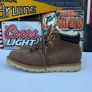 Size 10.5 - Andrew Marc Marc New York Snowcap Winter Boots - Picture 1 of 8
