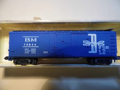 N- Minitrix 3191 - 40' Old Time Boxcar (woodside), Boston Maine      LN - Image 1 of 2