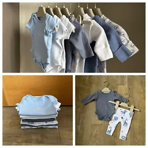 Kleines/Früh/Frühchen Baby Jungen Kleidung Paket Top Zustand. - Bild 1 von 7