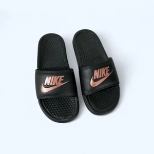 NIKE Slides Womens Size 6 Black/Rose Gold Sandals - Picture 1 of 5