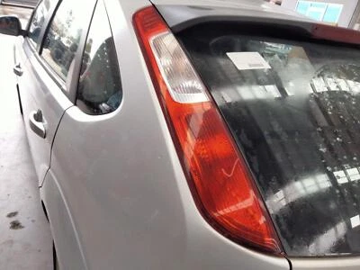 FORD FOCUS LT 05/2007-04/2009 LEFT TAILLIGHT IN BODY HATCHBACK 4M5113A603AB - image 1 of 4