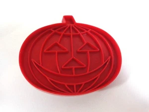 Jack O Lantern Cookie Cutter 3.5" Red Plastic Indents Handle Pumpkin Halloween - Picture 1 of 3