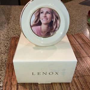 Lenox Round Photo Frame Porcelain. Simple Creamy White Picture Frame, Wedding 5" - Picture 1 of 4