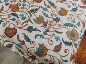 KASHMIRI CREWEL EMBROIDERED 100% COTTON BEDSPREAD WHITE HANDMADE Bedroom Décor - Picture 1 of 6