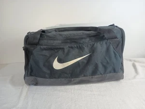 Nike Medium Duffle Bag 24"x 12" Gym Bag Athletic Black  - Picture 1 of 11