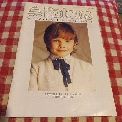 😇 Patons Classic No 51 Children Bk 5 & 8 Ply Vtge Knitting 12 patterns 2-12 Yrs - image 1 of 4