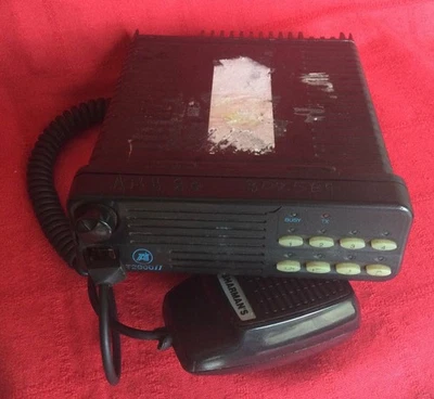 TAIT T2010-521 UHF (430-470 MHz) With Sharman Microphone - image 1 of 3