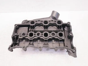 Valve cover for 2009 Land Rover Discovery L319 2.7 TD 4x4 276DT TDV6 190HP - Picture 1 of 2