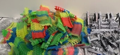 Konvolut Magic Tracks Traxx Rainbow @ Flexible Rennbahn @ XXL @ - Bild 1 von 2