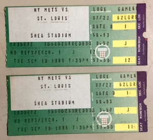 NEW YORK METS v ST LOUIS CARDINALS - 9/10/1985 - Shea Stadium - Queens, NY - Picture 1 of 2