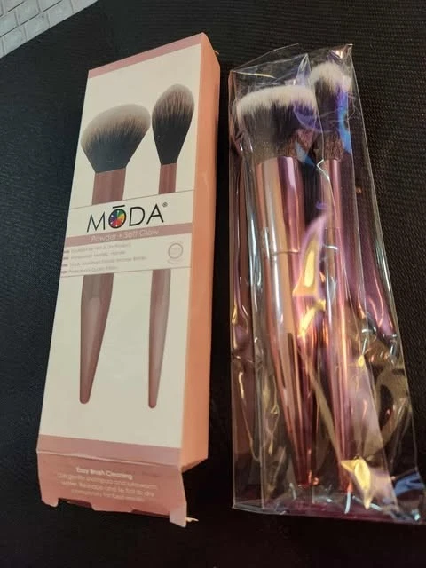 Moda Powder & Soft Glow Makeup Brush Set Metallic Vegan New - Image 1 of 1